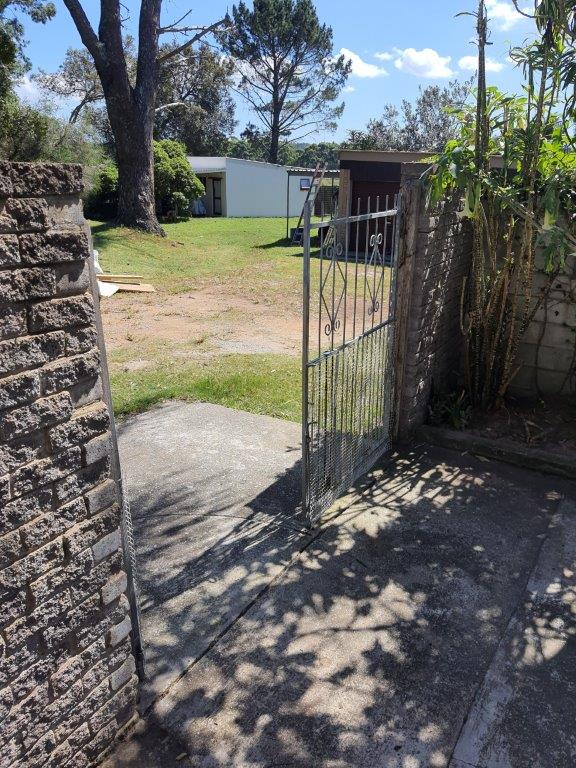 To Let 1 Bedroom Property for Rent in Theescombe Eastern Cape